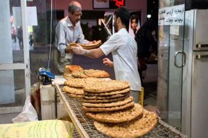 تک‌نرخی شدن آرد و نان