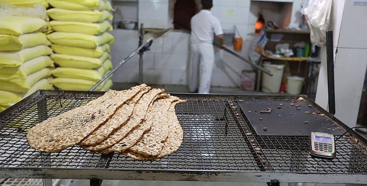 تک‌نرخی شدن آرد و نان